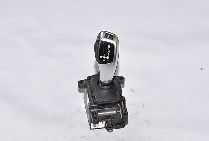 BMW 2 SERİSİ ÇIKMA YEDEK PARÇA ÇIKMA BMW PARÇA E 60 VİTES KOLU